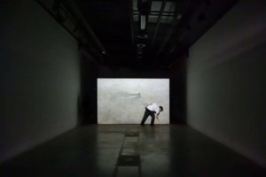 Exposition -Ismaîl Bahri - la boîte - video -filmaker